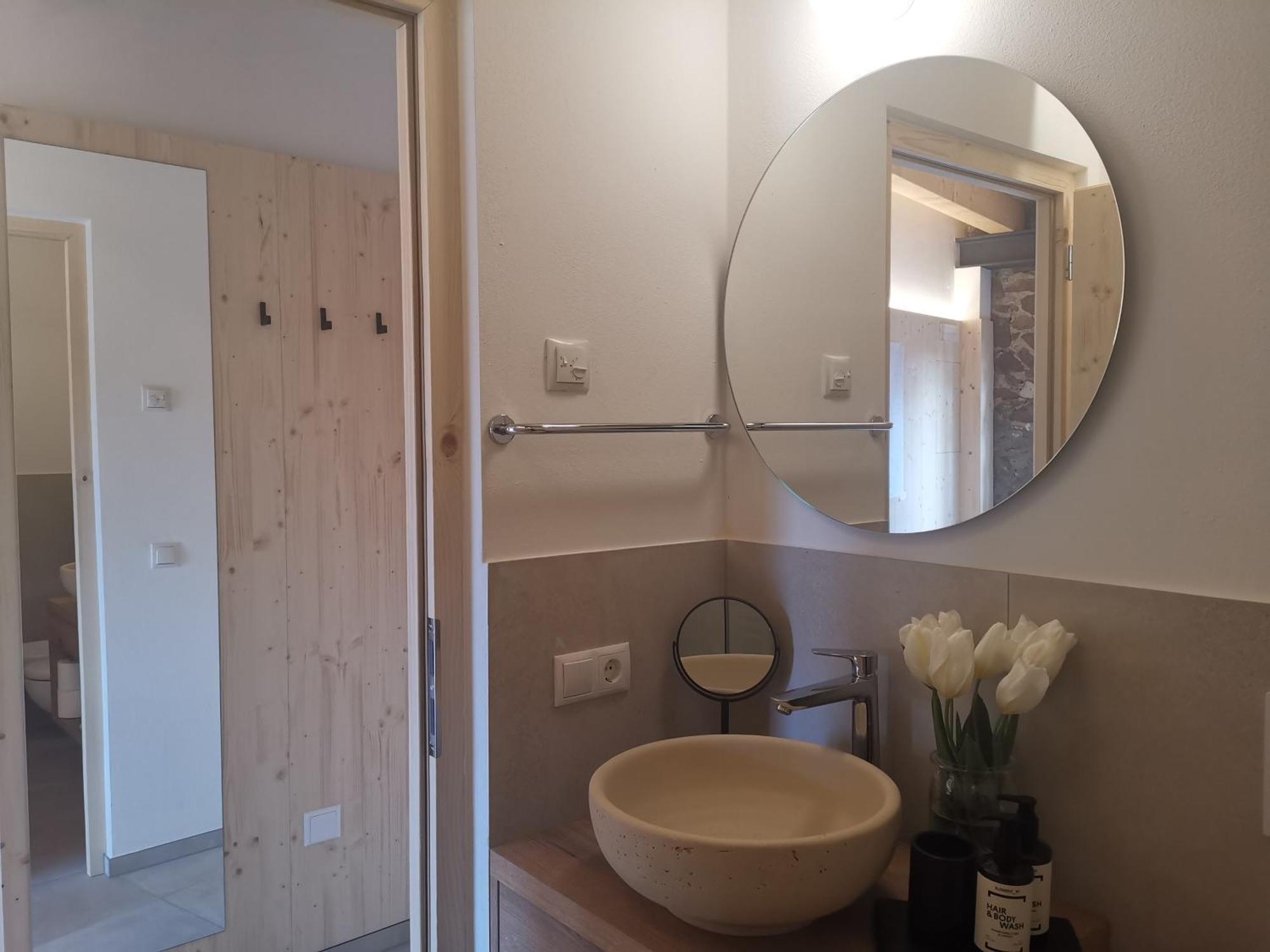Ansitz Grustdorf Apartment Appiano Sulla Strada Del Vino Luaran gambar