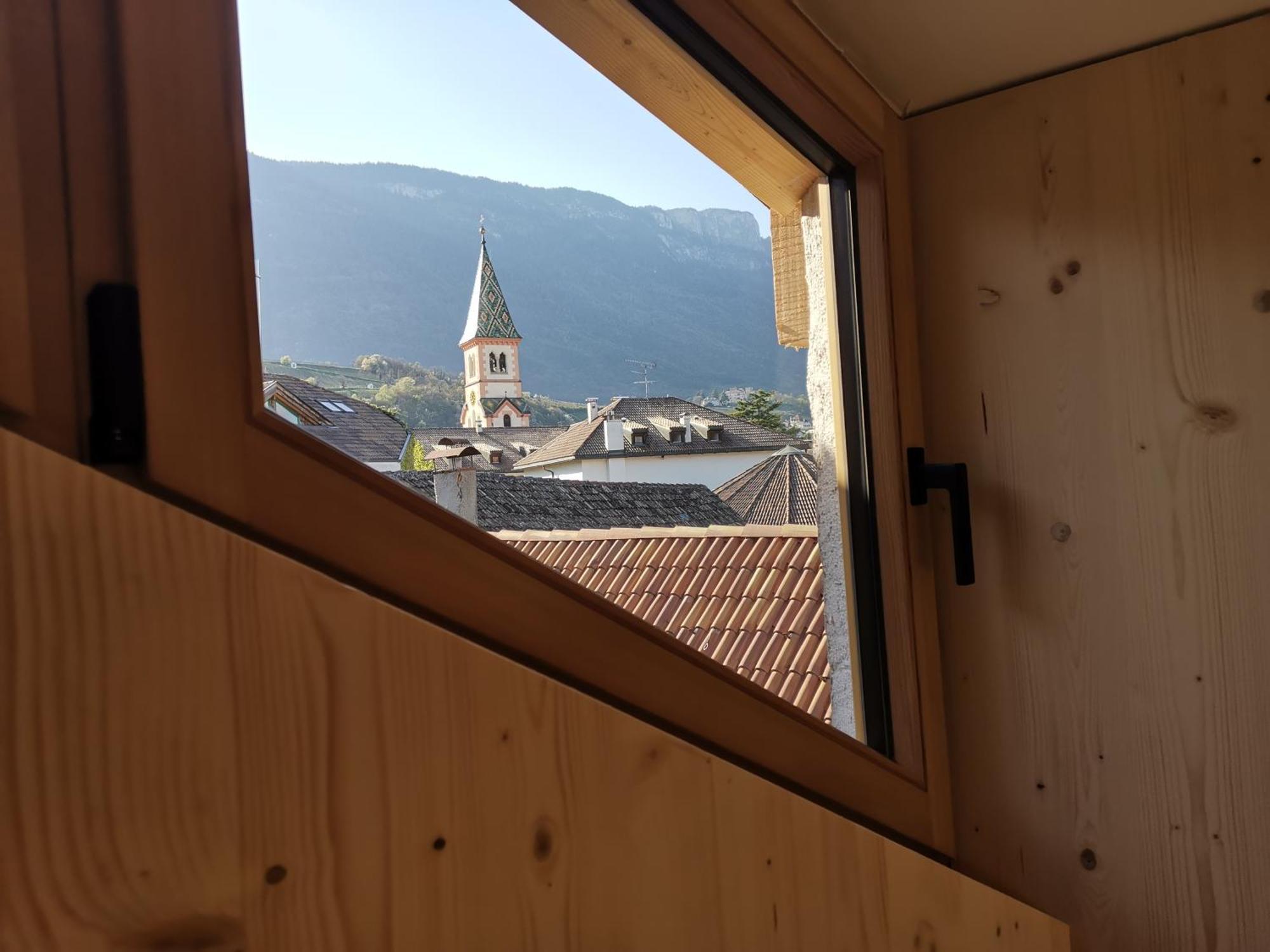 Ansitz Grustdorf Apartment Appiano Sulla Strada Del Vino Luaran gambar